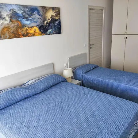 Apartamento Lungomare Sabbiadoro 13 By Interhome